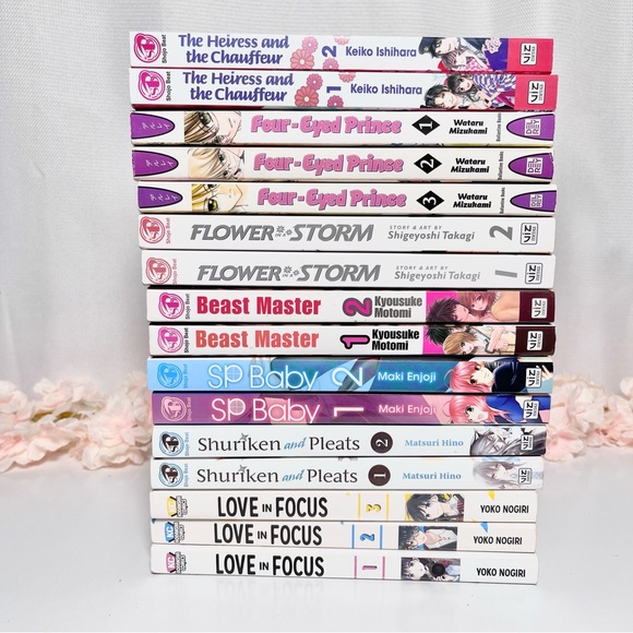 Shojo Manga Lot READ DESCRIPTION - Picture 2 of 3